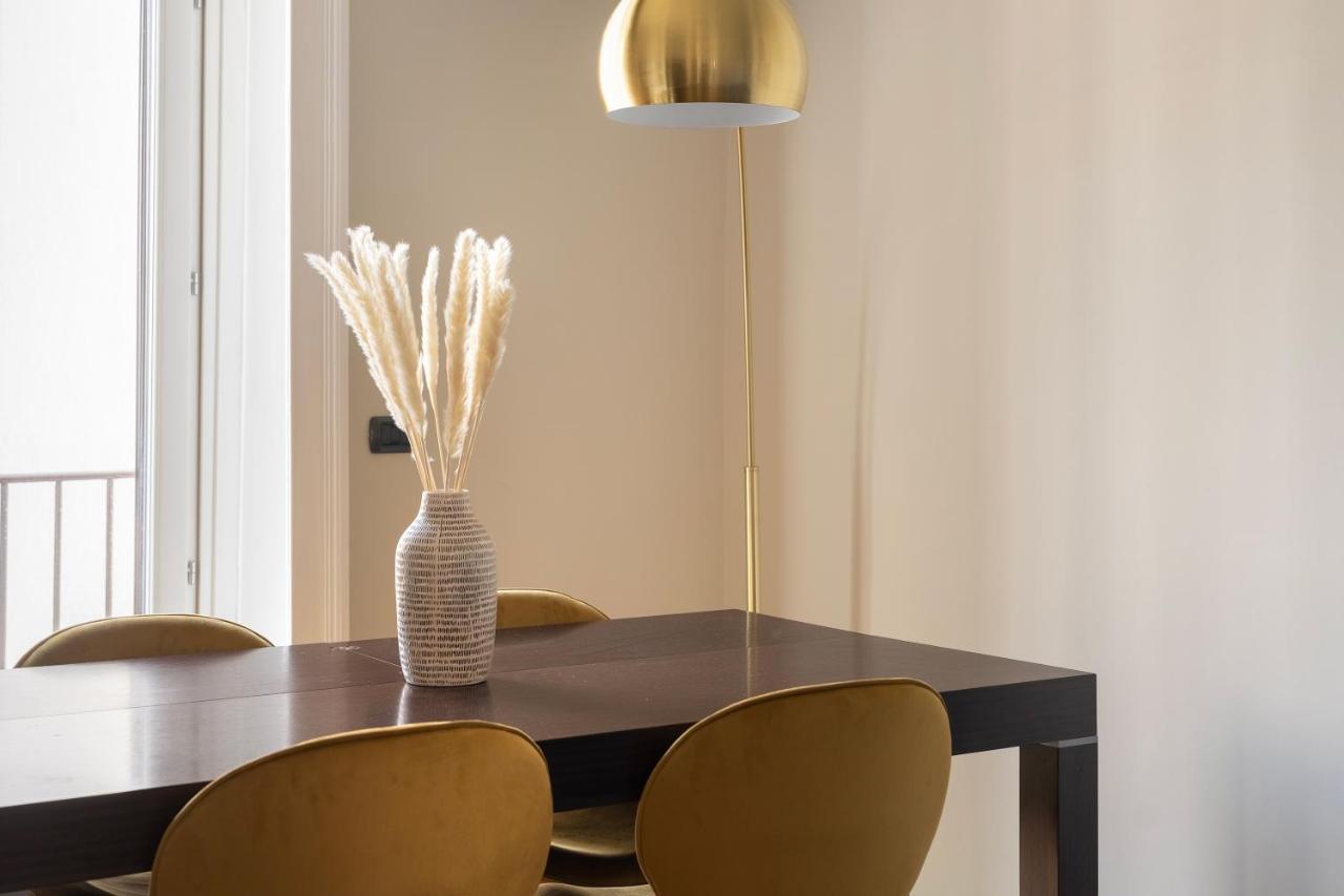 Apartamento Santa Tecla Living Faravelli 4 Milán Exterior foto