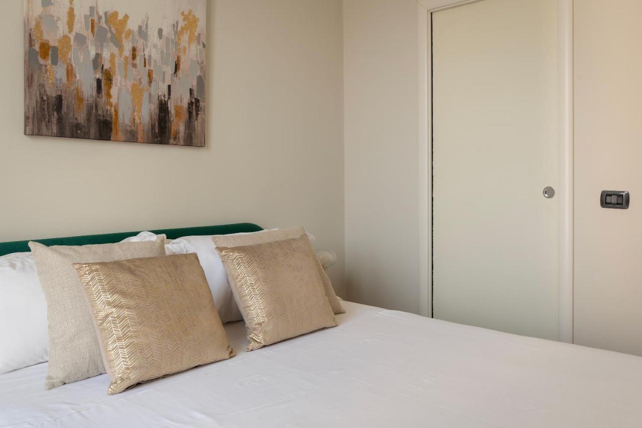 Apartamento Santa Tecla Living Faravelli 4 Milán Exterior foto